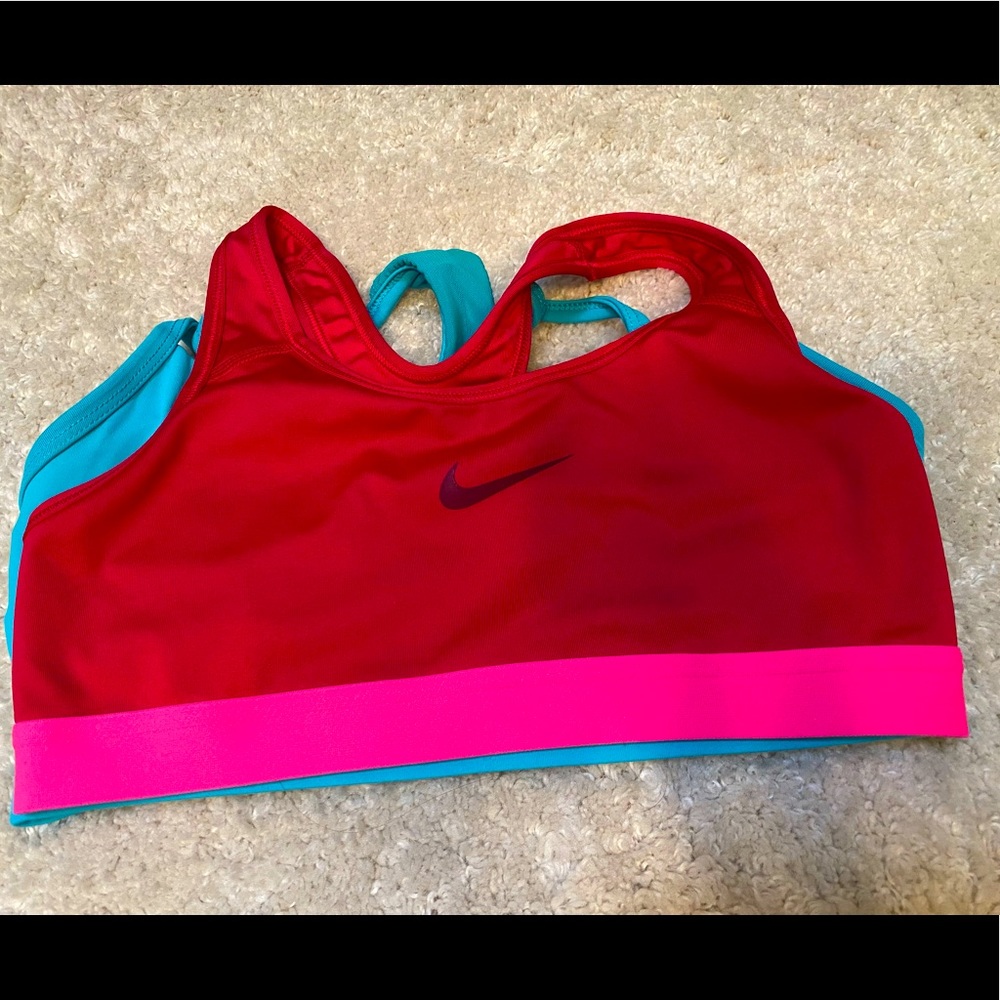 Set of sports bras